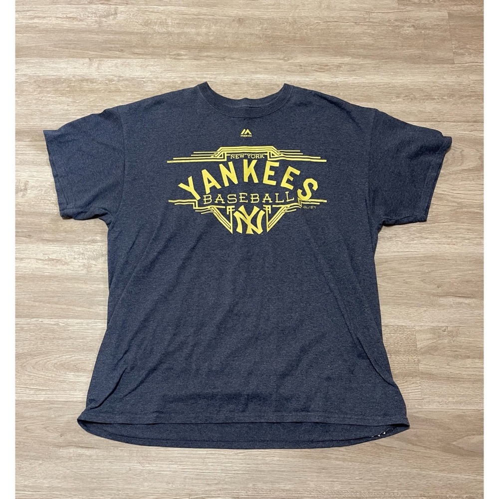 MENS NY Yankees Graphic Tee